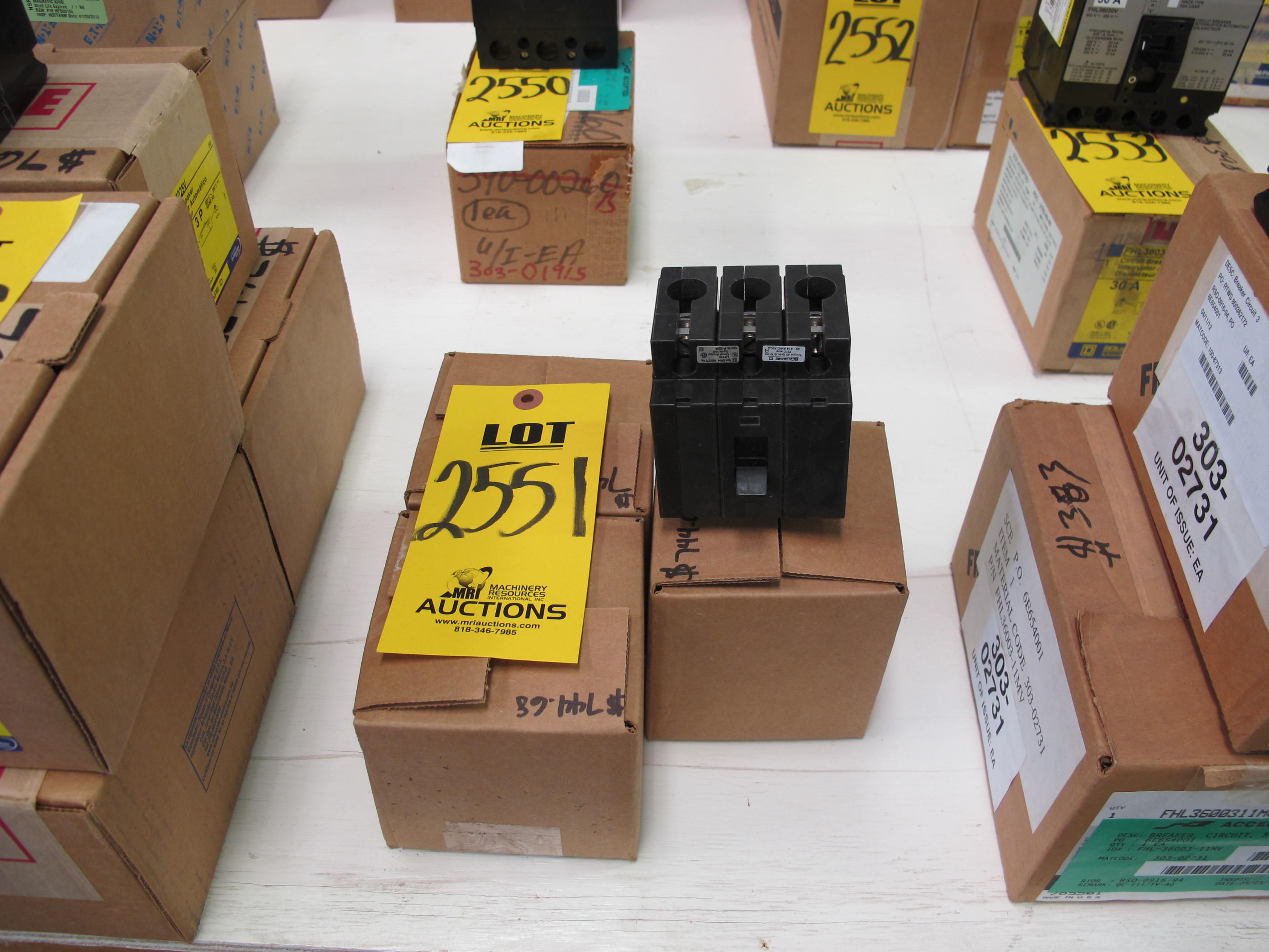 LOT (3) BREAKERS, CIRCUIT TYPE, 40 AMP RATING, 480Y/277VAC VOLT RATING, 3 POLE. MOLDED CASE, BOLT-ON, VISI-TRIP. PART # EHB34040 (W-44) LOADING & HANDLING FEE $5-